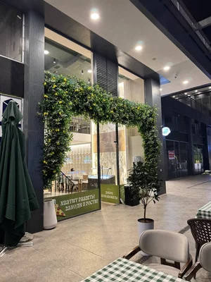 Фото 2 Коммерция в Сзади Торгового центр Next