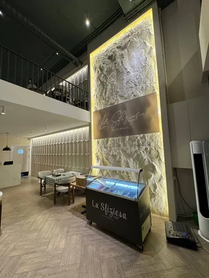 Фото 4 Коммерция в Сзади Торгового центр Next