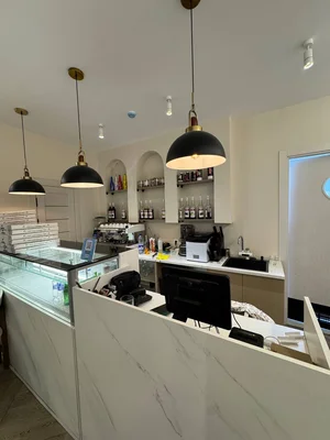 Фото 7 Коммерция в Сзади Торгового центр Next