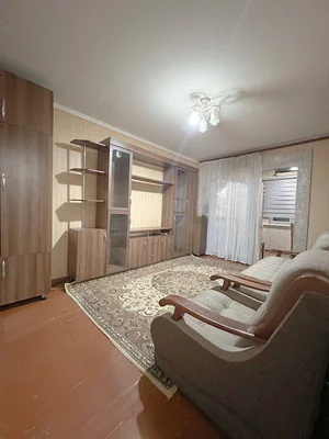 Фото 1 2-комн. квартира в Максим Горького