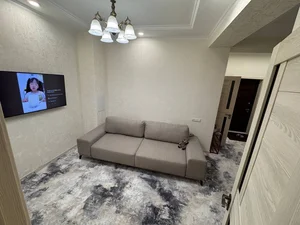 Фото 2 2-комн. квартира в районе напротив ЭКО базара