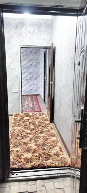 Фото 2 2-комн. квартира в Бест маркет