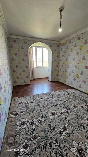 Фото 3 3-комн. квартира в Микрорайоне