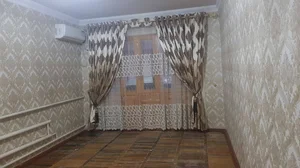 Фото 1 3-комн. квартира в Микрорайоне