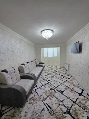 Фото 1 2-комн. квартира в Микрорайоне