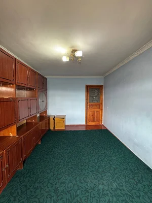 Фото 1 2-комн. квартира в Микрорайоне