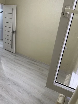 Фото 5 2-комн. квартира в 76-серия кирпичный дом