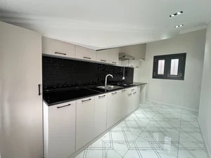 Фото 3 3-комн. квартира в новостройке в районе Геофизика